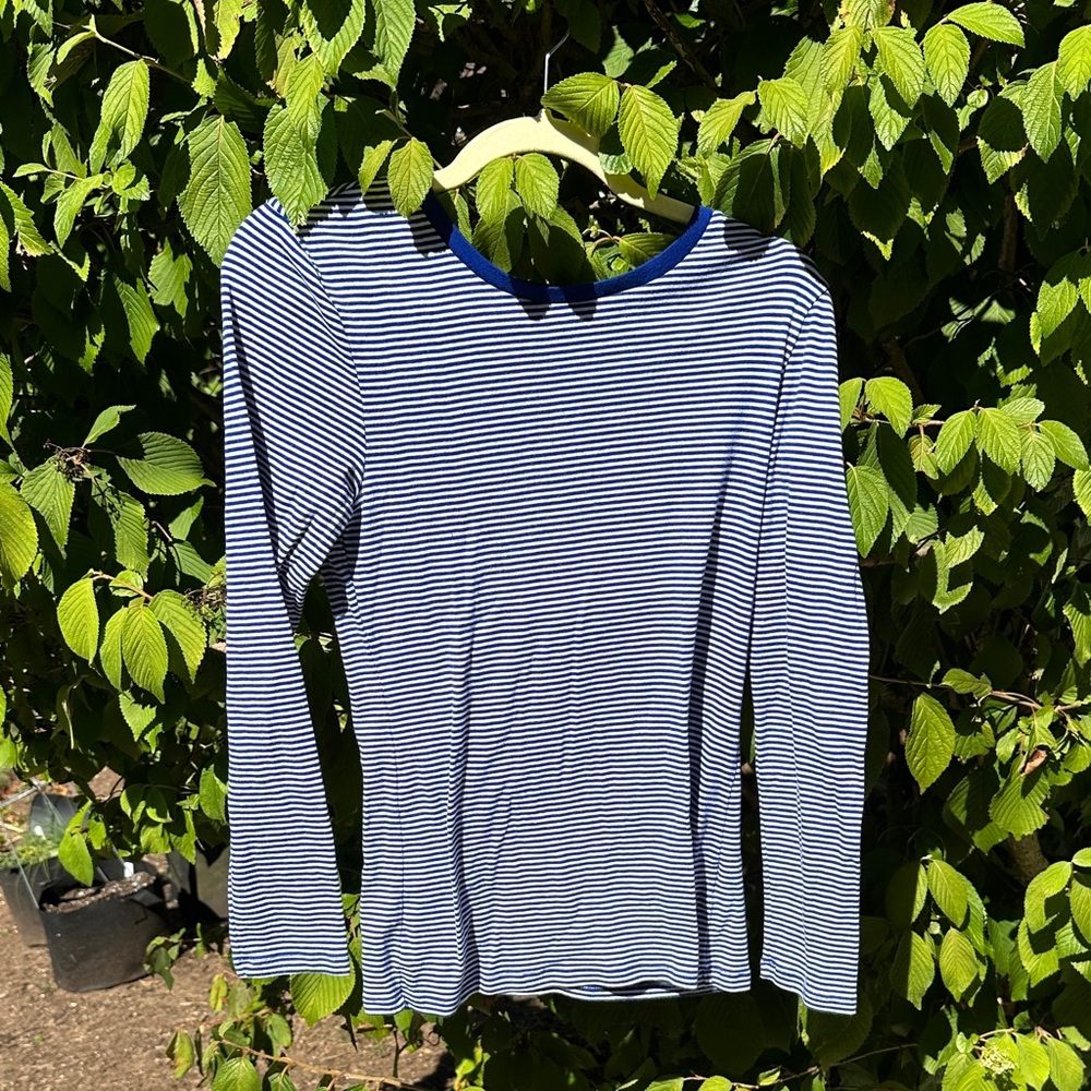 Old Navy Blue and White Striped Long Sleeve Tee